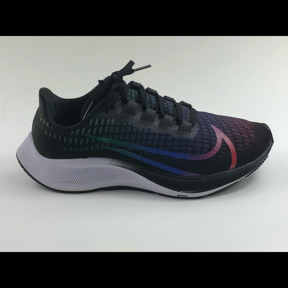 Nike Air Zoom Pegasus 37 'Be True' Womens Shoes Si